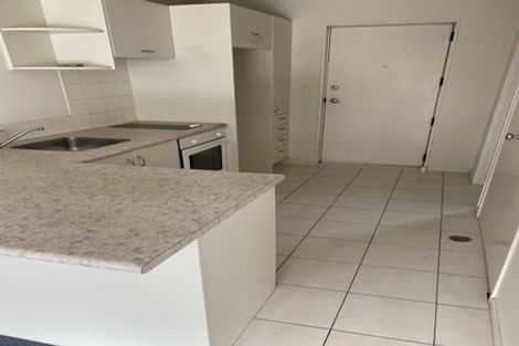 Photo of property in 3e/20 Ian Marwick Place, Birkenhead, Auckland, 0626