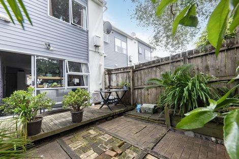 Photo of property in 37/218 Captain Springs Road, Onehunga, Auckland, 1061