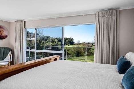 Photo of property in 501 Richmond Road, Lepperton, New Plymouth, 4373