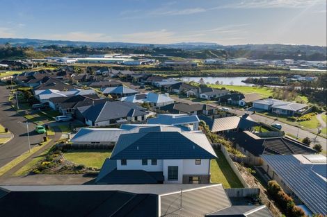 Photo of property in 25 Benmore Crescent, Pyes Pa, Tauranga, 3112