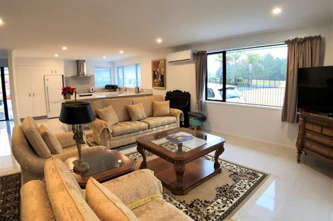 Photo of property in 33 Amsharlo Drive, Kerikeri, 0230