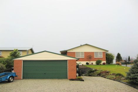 Photo of property in 90 Newcastle Street, Clyde, 9330
