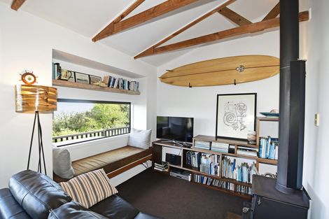 Photo of property in 9 Wonderview Road, Leigh, 0985