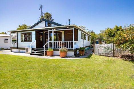 Photo of property in 43 Nimmo Avenue, Waikanae, 5036