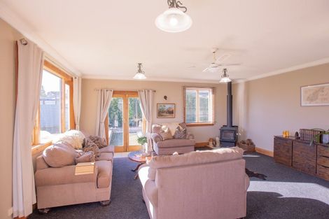 Photo of property in 18 Albert Street, Winton, 9720