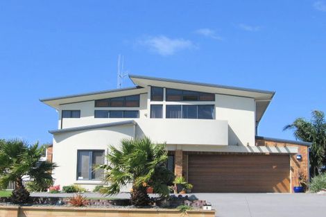 Photo of property in 5 Calypso Drive, Papamoa Beach, Papamoa, 3118