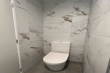 Photo of property in 8/35 Centreway Road, Orewa, 0931