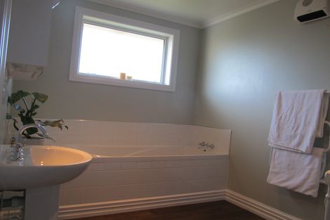 Photo of property in 44 Perriam Place, Mount Pisa, Cromwell, 9383