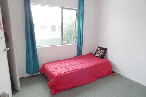 Photo of property in 3a Waterview Road West, Takanini, 2112