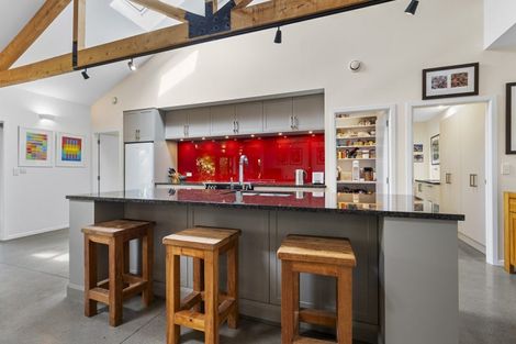 Photo of property in 525 Kaipikari Road, Urenui, 4375