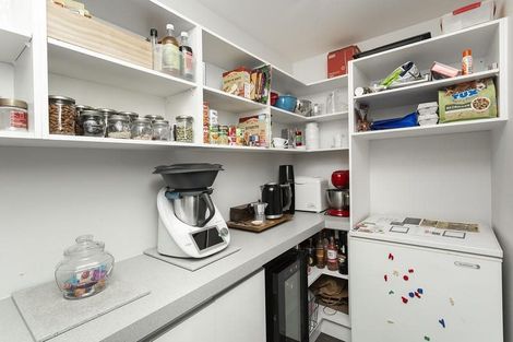 Photo of property in 11 Glendermid Close, Sawyers Bay, Port Chalmers, 9023