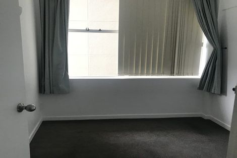 Photo of property in Terrace Tower Apartments, 4f/126 The Terrace, Wellington Central, Wellington, 6011