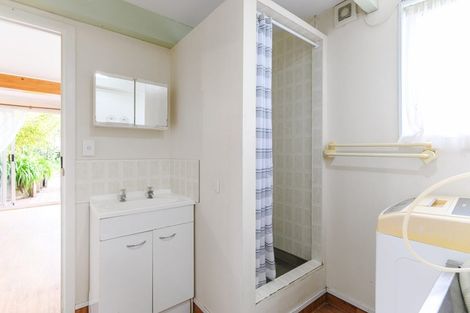 Photo of property in 1/78 Carlisle Road, Browns Bay, Auckland, 0632