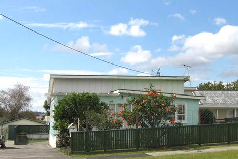 Photo of property in 3 Croydon Road, New Lynn, Auckland, 0600