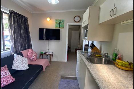 Photo of property in 8 Defoe Avenue, Hillcrest, Hamilton, 3216