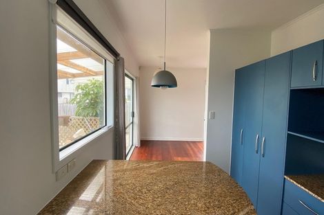 Photo of property in 10 Onewa Road, Northcote Point, Auckland, 0627