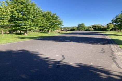 Photo of property in 16 Lynwood Grove, Dairy Flat, Albany, 0792