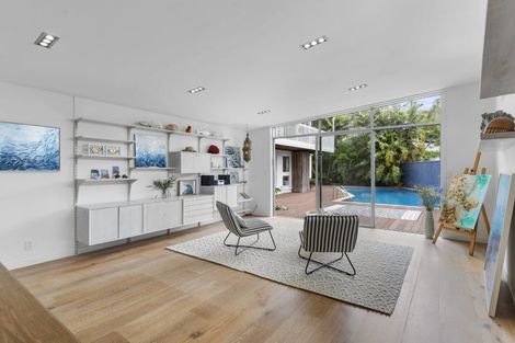 Photo of property in 33 Gretel Place, Hillcrest, Auckland, 0627