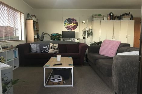 Photo of property in 1/28 Firth Road, Torbay, Auckland, 0630