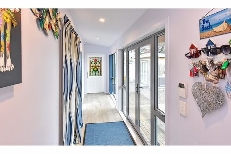 Photo of property in 14 Cordyline Road, Port Waikato, Tuakau, 2695