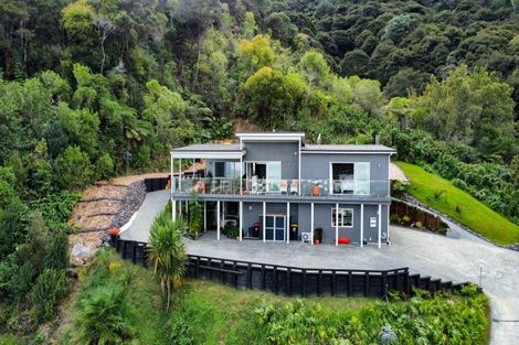 Photo of property in 104 Tararu Creek Road, Thames, 3500