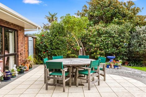 Photo of property in 8 Observatory Close, Whitby, Porirua, 5024