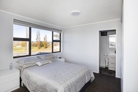 Photo of property in 2 Solway Street, Holmes Hill, Oamaru, 9401