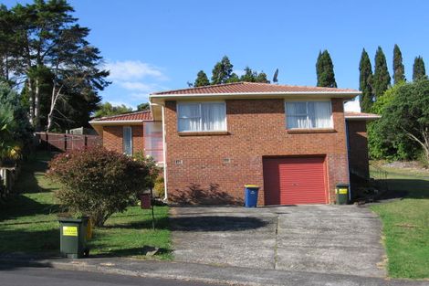 Photo of property in 13 Verena Place, Green Bay, Auckland, 0604