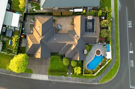 Photo of property in 2 Sovereign Place, Rototuna North, Hamilton, 3210