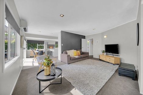 Photo of property in 23 Marvon Downs Avenue, Pakuranga Heights, Auckland, 2010