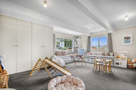 Photo of property in 90 Mcentee Road, Waitakere, Auckland, 0816