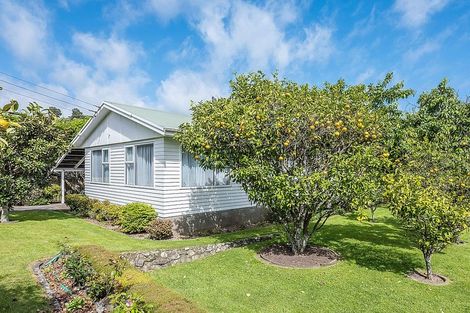 Photo of property in 22 Kaitawa Crescent, Paraparaumu, 5032