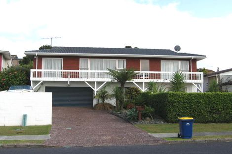 Photo of property in 6 Stapleford Crescent, Browns Bay, Auckland, 0630