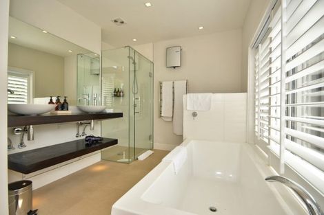 Photo of property in 397 Arrowtown-lake Hayes Road, Arrowtown, 9371