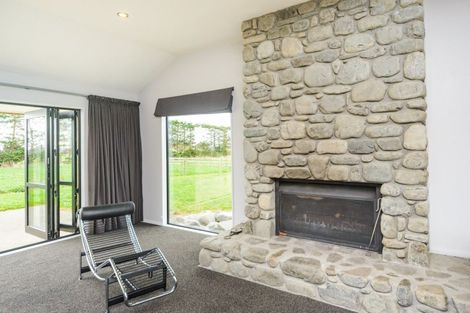 Photo of property in 6 Akers Road, Linton, Palmerston North, 4472