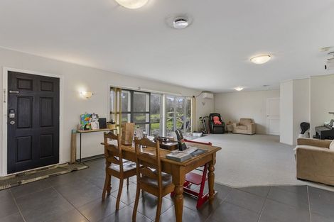 Photo of property in 58 Prince Regent Drive, Half Moon Bay, Auckland, 2012