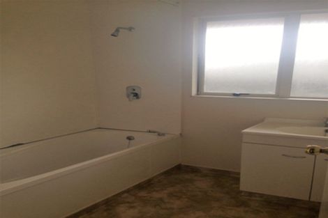 Photo of property in 13 Cretian Crescent, Henderson, Auckland, 0612