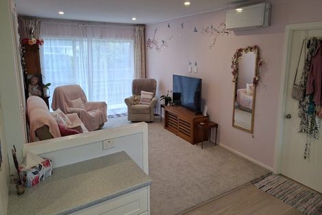 Photo of property in 2/29 Wallace Road, Mangere Bridge, Auckland, 2022