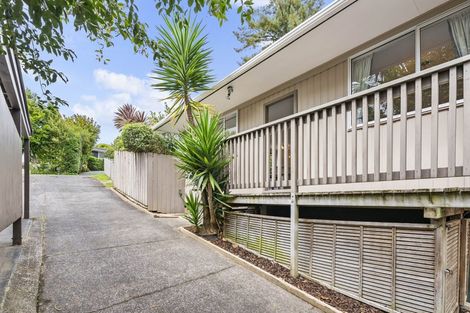 Photo of property in 10 Kawaka Street, Titirangi, Auckland, 0604
