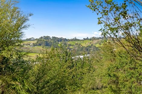 Photo of property in 9b Whangaparaoa Road, Red Beach, 0932