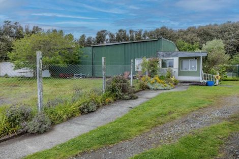 Photo of property in 1216 Main North Road, Urenui, 4375