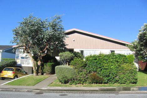 Photo of property in 35 Truscott Avenue, Johnsonville, Wellington, 6037