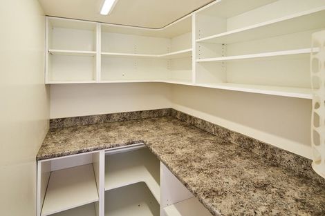 Photo of property in 14 Ardal Grove, Tirohanga, Lower Hutt, 5010