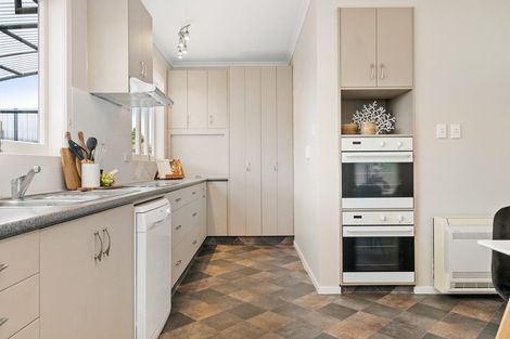 Photo of property in 17 Grosvenor Street, Cambridge, 3434