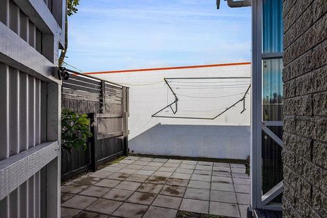 Photo of property in 82 Ngamotu Road, Spotswood, New Plymouth, 4310