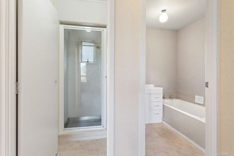 Photo of property in 9 Elmira Place, Browns Bay, Auckland, 0630