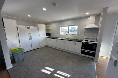 Photo of property in 2/486 Hibiscus Coast Highway, Orewa, 0931