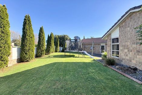Photo of property in 2 Somerton Drive, Huntington, Hamilton, 3210