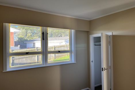 Photo of property in 2/111 Bond Crescent, Forrest Hill, Auckland, 0620