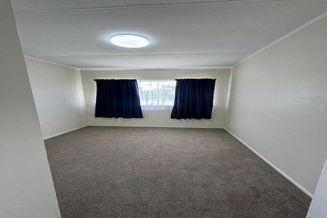 Photo of property in 1/15 Mcleod Road, Henderson, Auckland, 0612